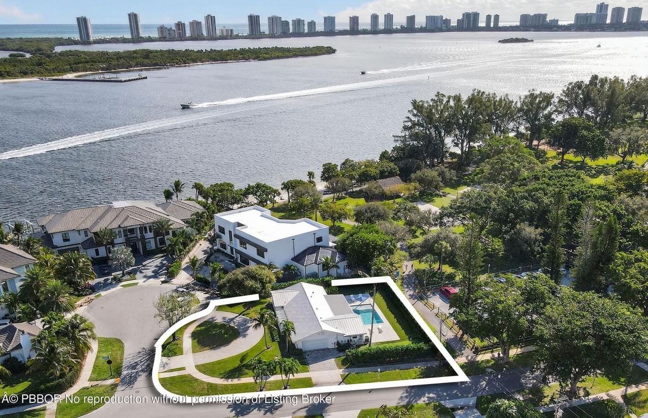 700 Lakeside Circle, North Palm Beach, FL 33408 Photo