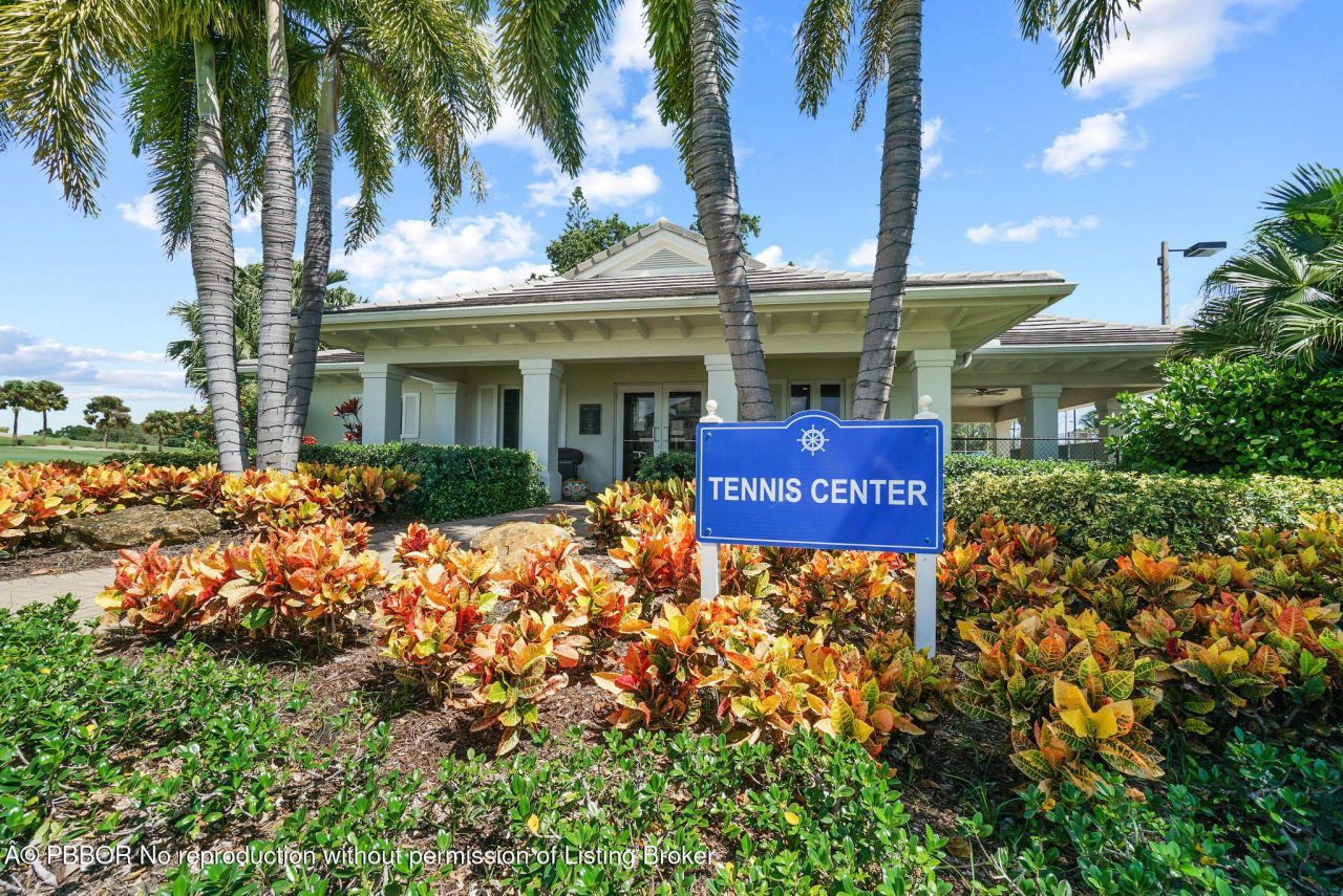 700 Lakeside Circle, North Palm Beach, FL 33408 Photo