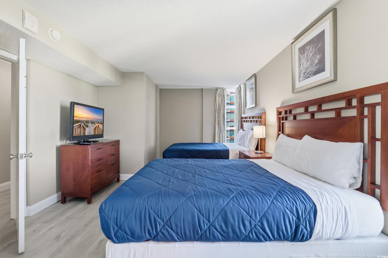 5200 N Ocean Blvd. Photo 11