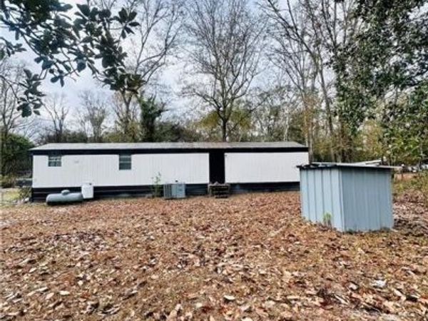 76 Armadillo Run, Hortense, GA 31543