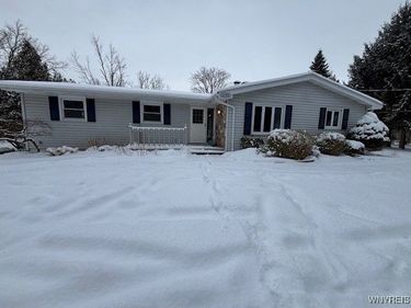 16988 Creek Road, Holley, NY 14470