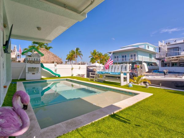 19 Avenue D, KEY LARGO, FL 33037