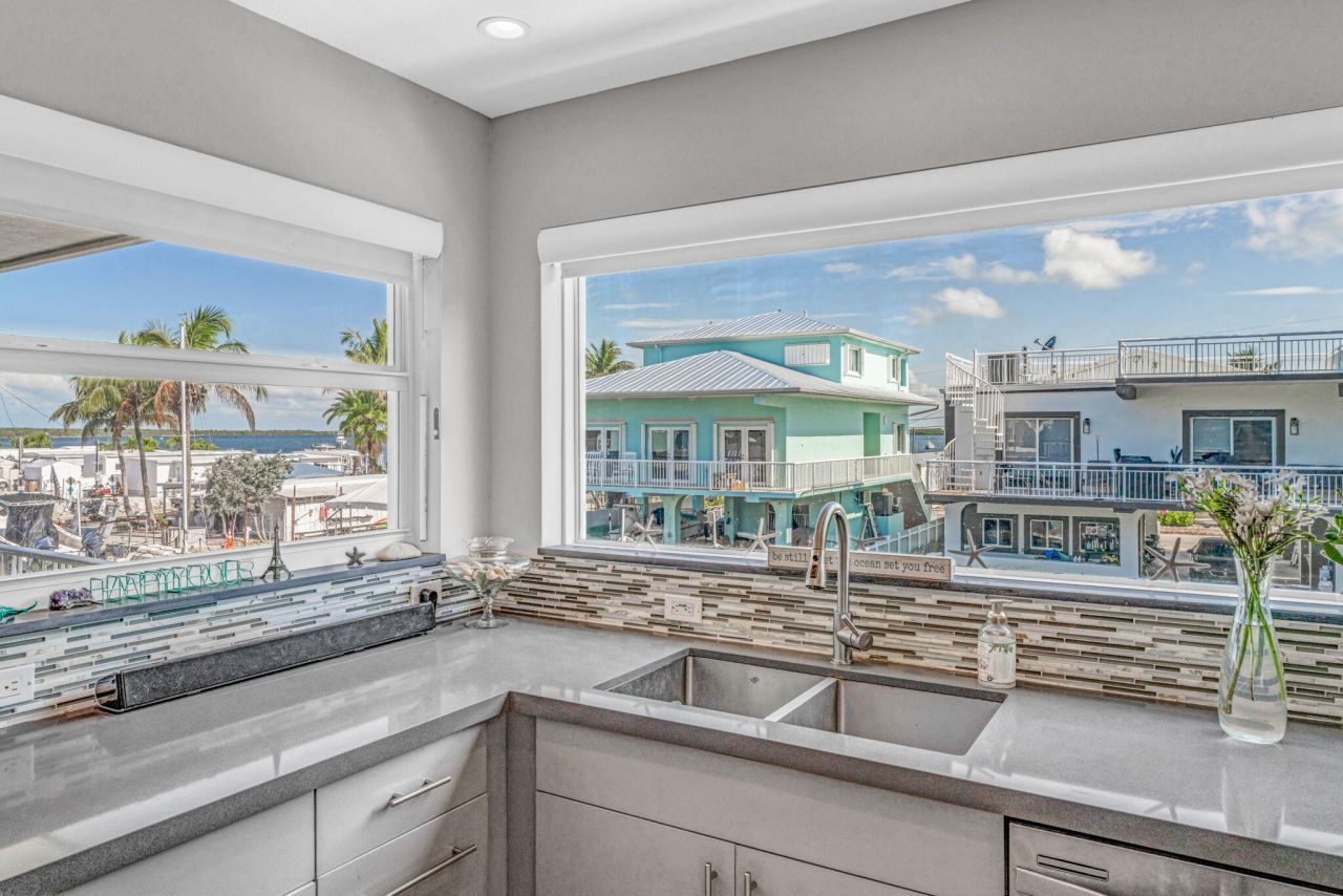 19 Avenue D, Key Largo, FL 33037 Photo