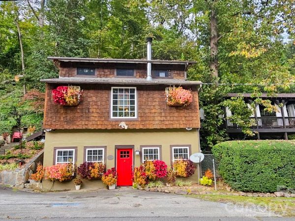 712 Main Street, Chimney Rock, NC 28720