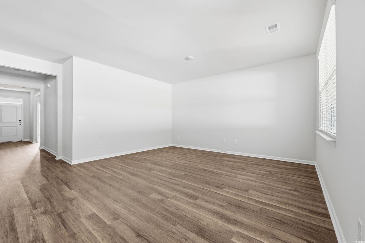 270 Columbus St. Photo 12