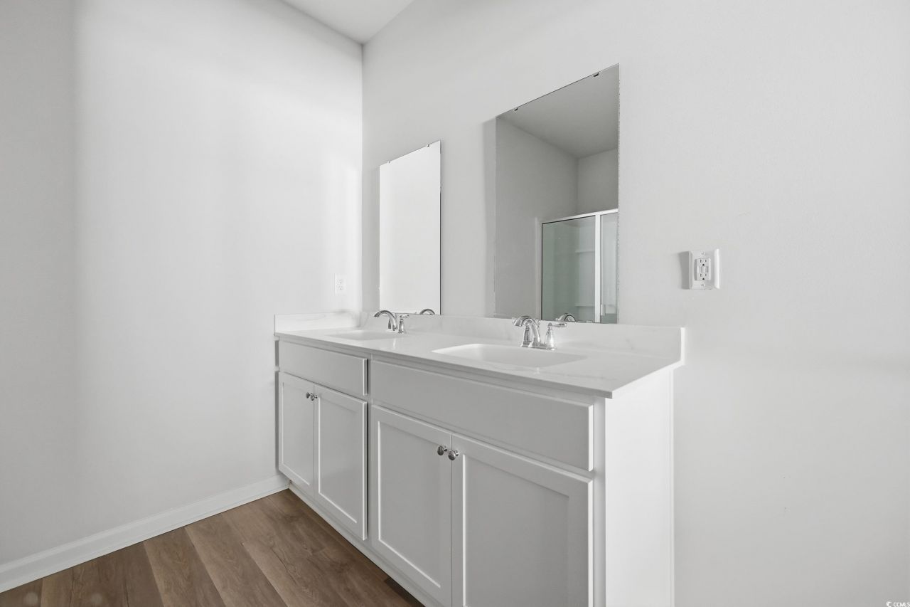 270 Columbus St. Photo 24