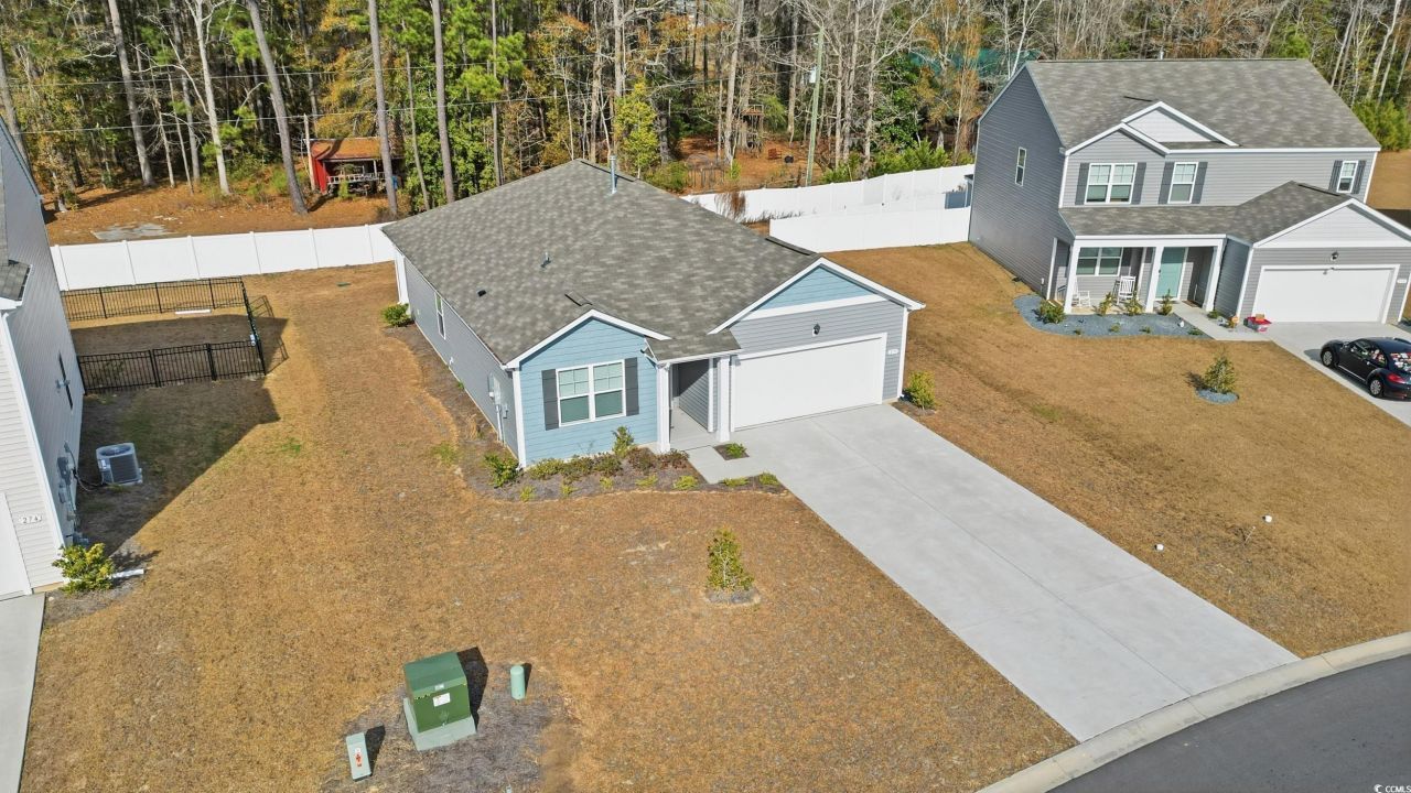 270 Columbus St. Photo 31