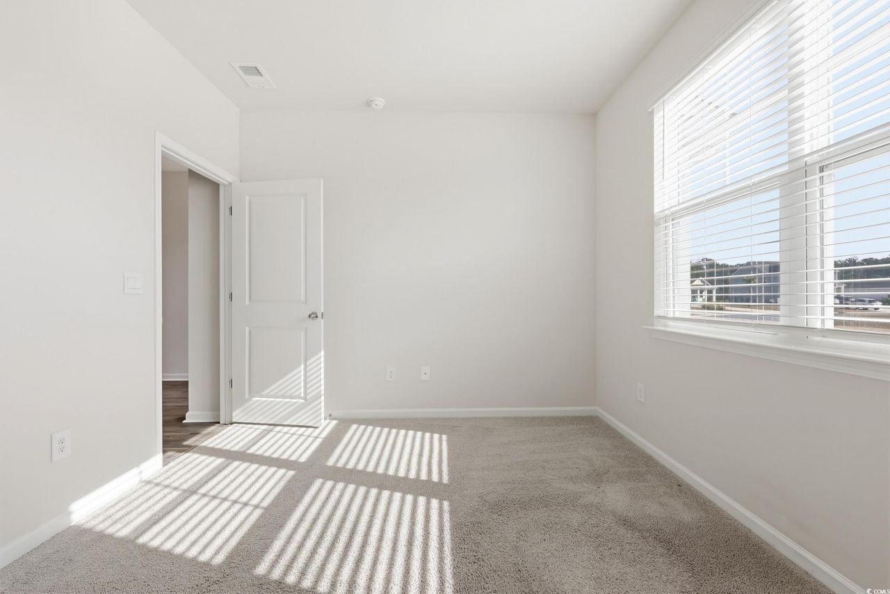 270 Columbus St. Photo 4