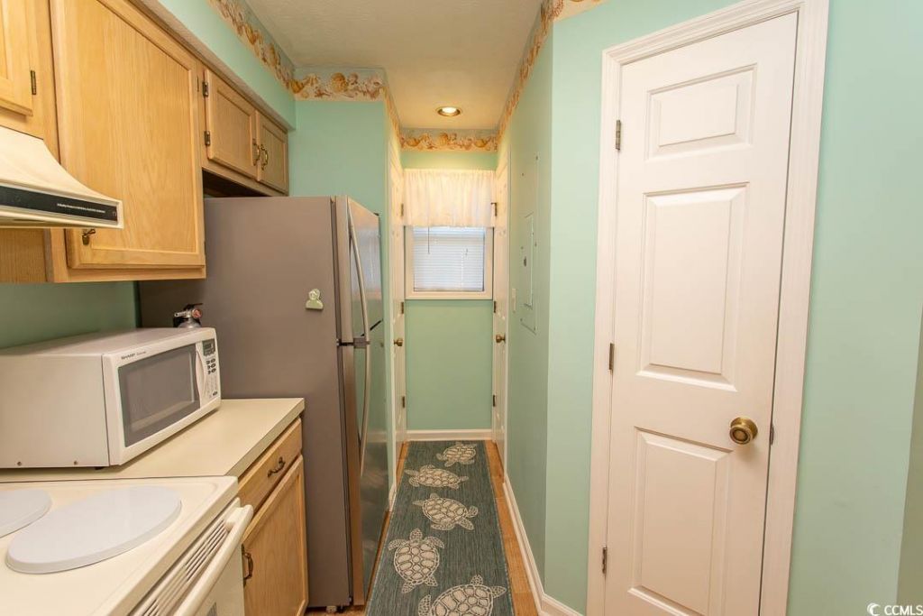 4282 Pinehurst Circle Photo 8