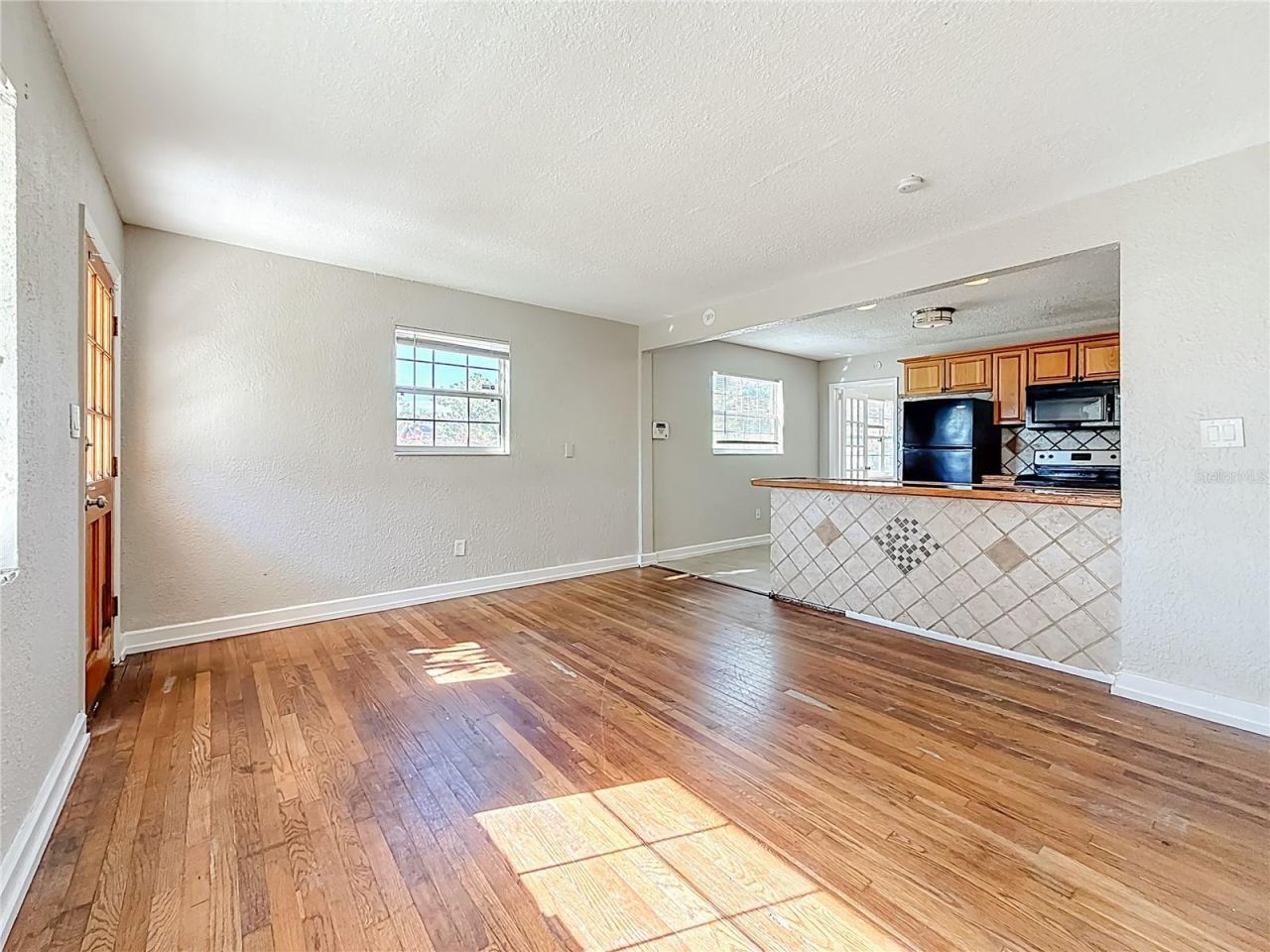 6295 3rd Avenue S, Saint Petersburg, FL 33707 Photo