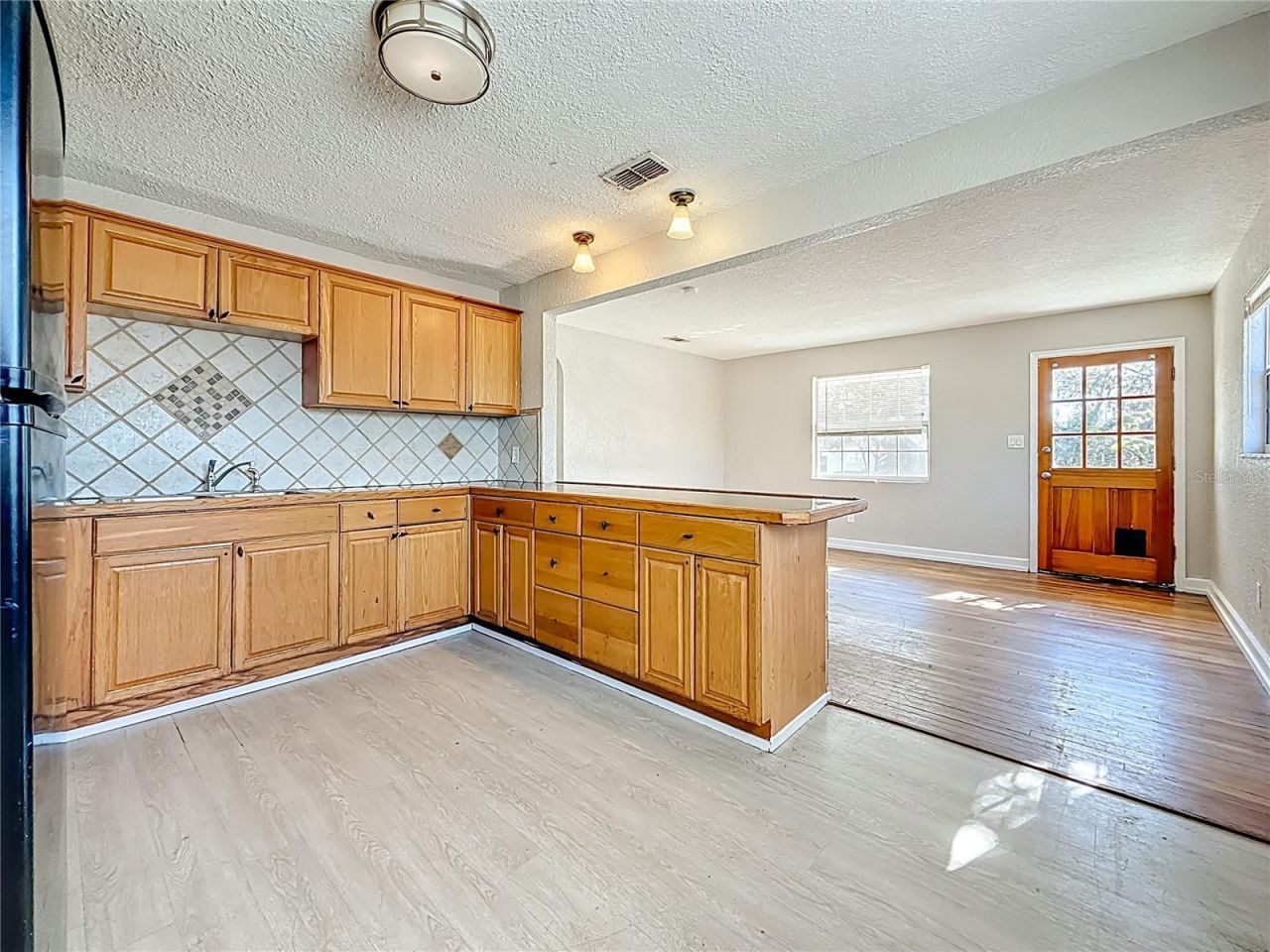 6295 3rd Avenue S, Saint Petersburg, FL 33707 Photo