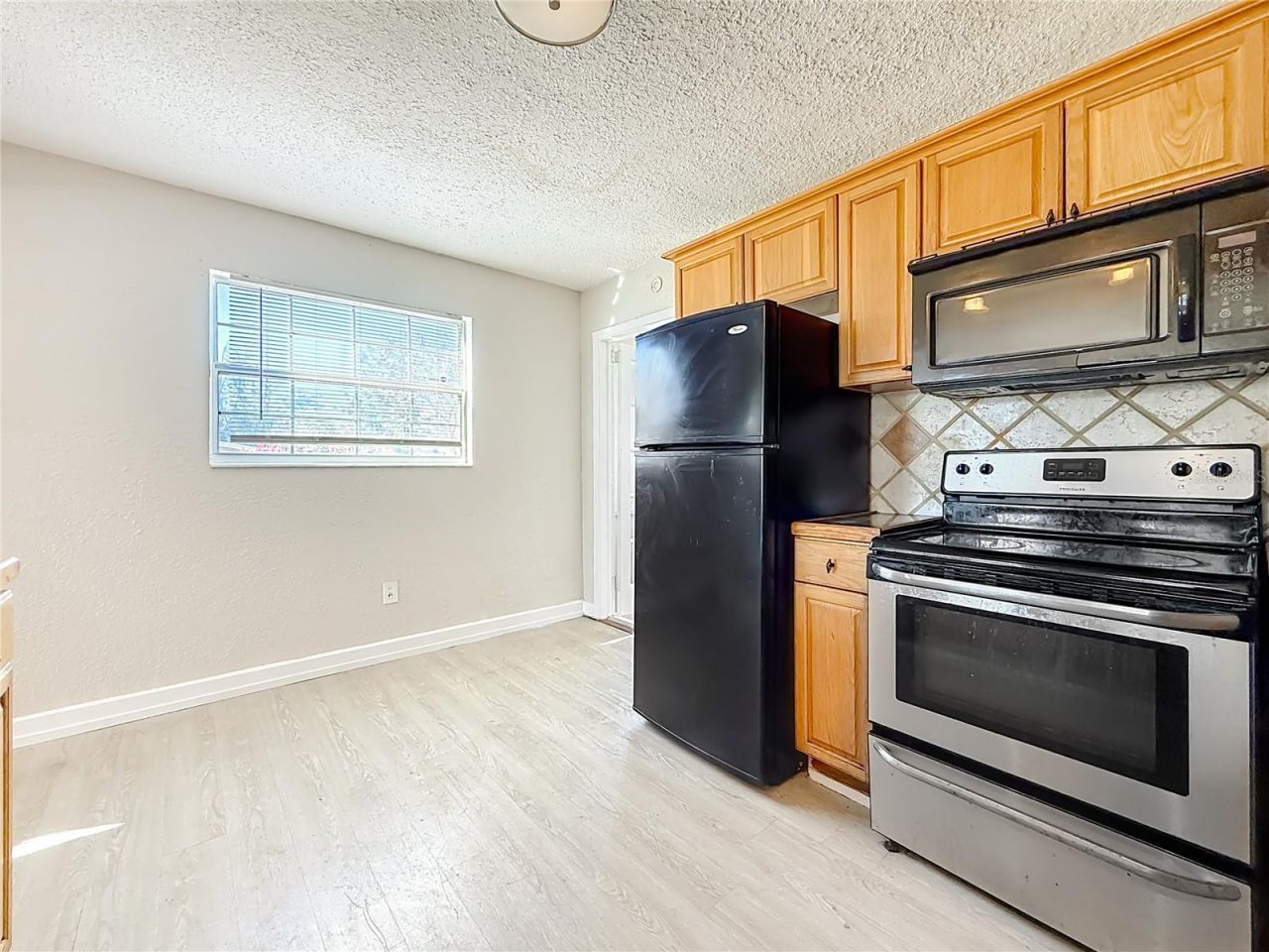 6295 3rd Avenue S, Saint Petersburg, FL 33707 Photo