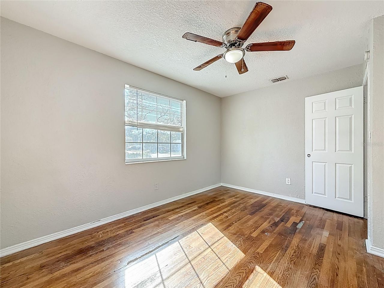 6295 3rd Avenue S, Saint Petersburg, FL 33707 Photo