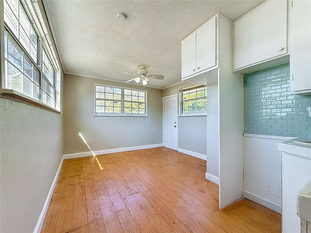 6295 3rd Avenue S, Saint Petersburg, FL 33707 Photo