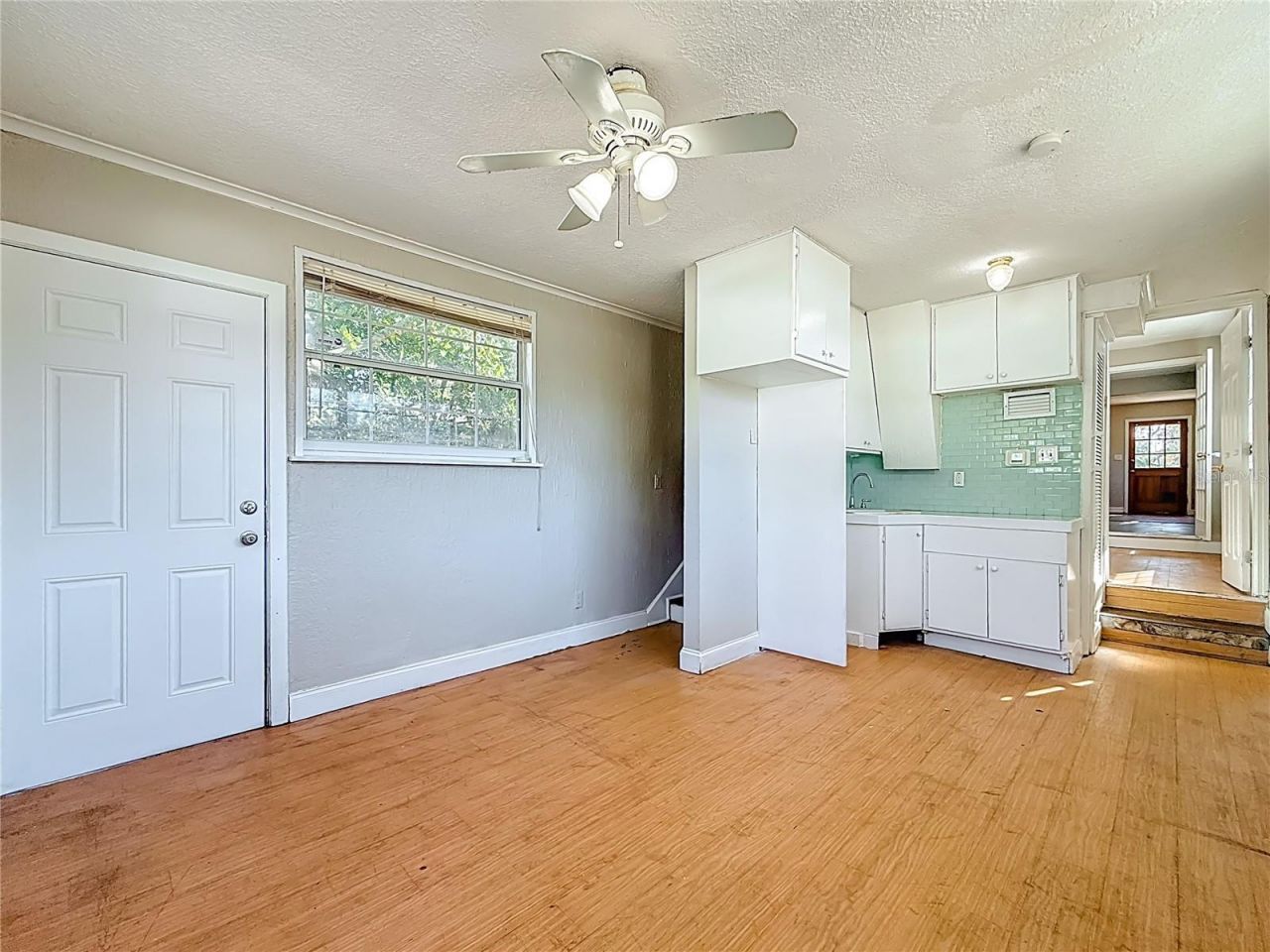 6295 3rd Avenue S, Saint Petersburg, FL 33707 Photo