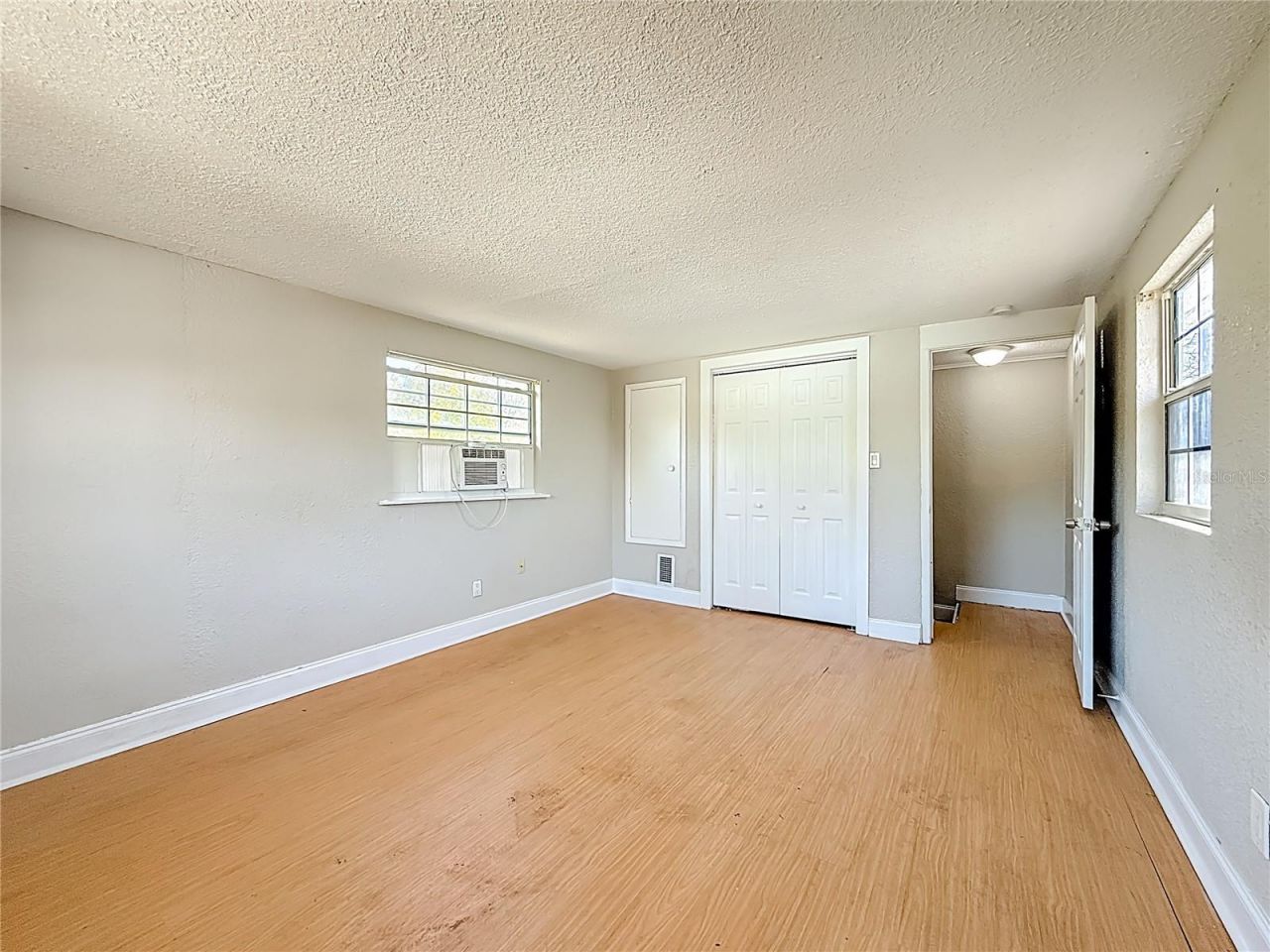 6295 3rd Avenue S, Saint Petersburg, FL 33707 Photo