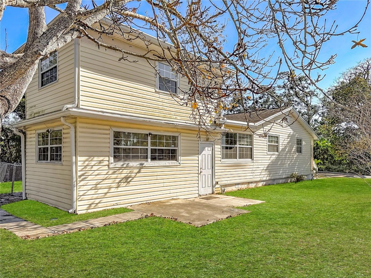 6295 3rd Avenue S, Saint Petersburg, FL 33707 Photo