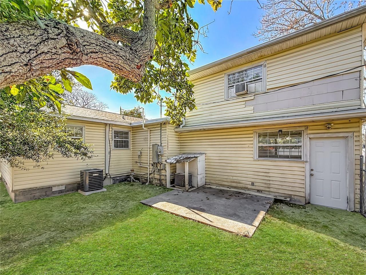 6295 3rd Avenue S, Saint Petersburg, FL 33707 Photo