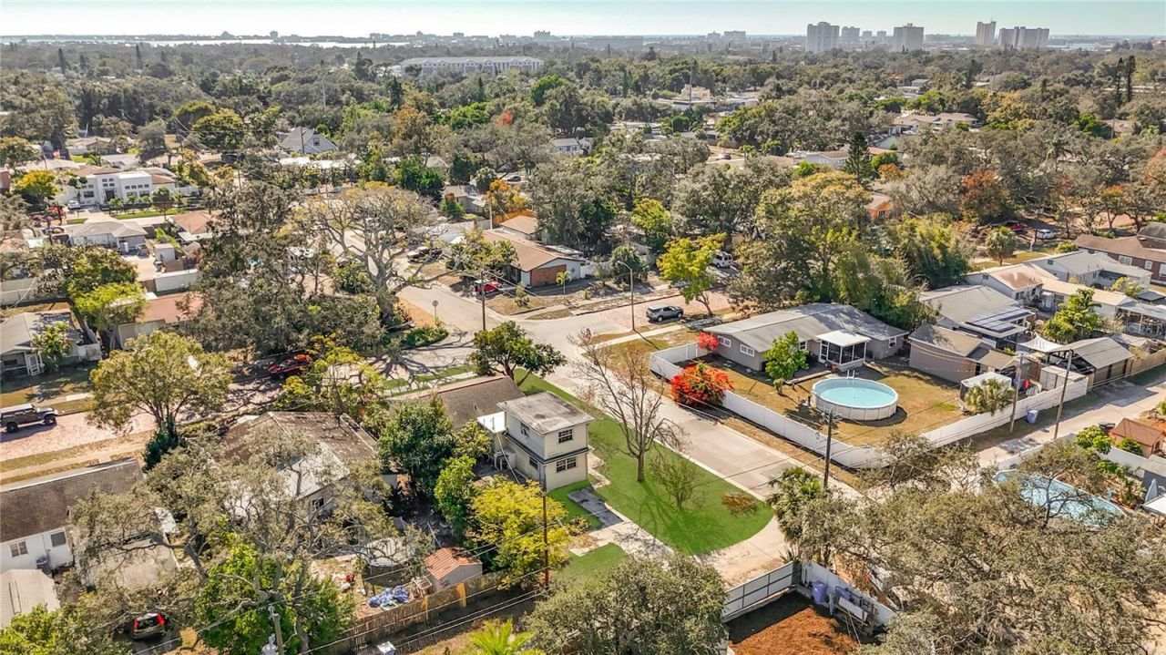 6295 3rd Avenue S, Saint Petersburg, FL 33707 Photo