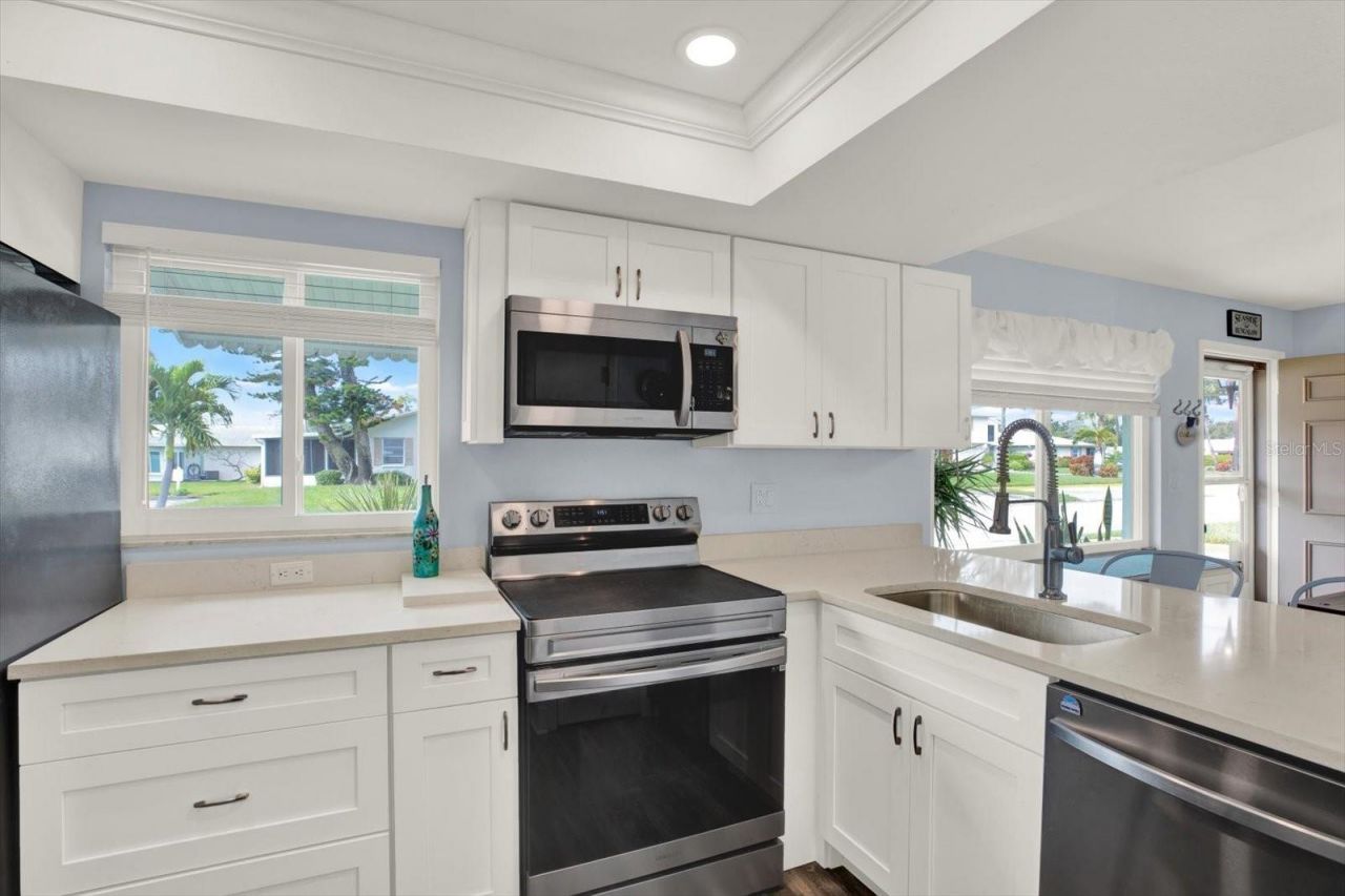 3344 37th Way S, Unit C1, Saint Petersburg, FL 33711 Photo