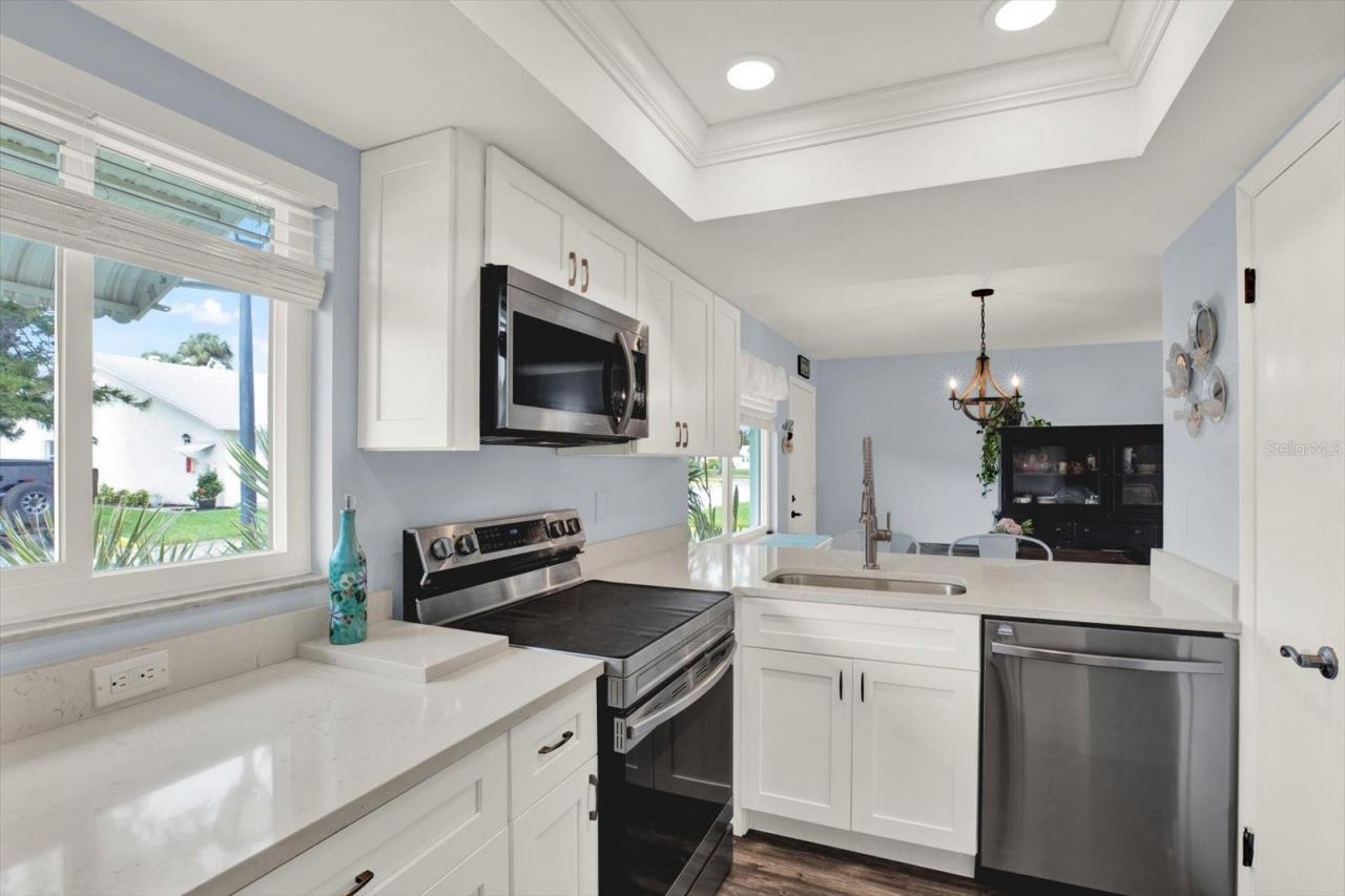 3344 37th Way S, Unit C1, Saint Petersburg, FL 33711 Photo