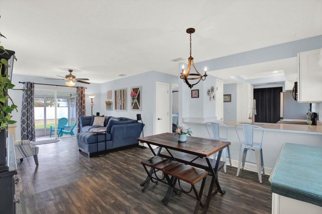 3344 37th Way S, Unit C1, Saint Petersburg, FL 33711 Photo