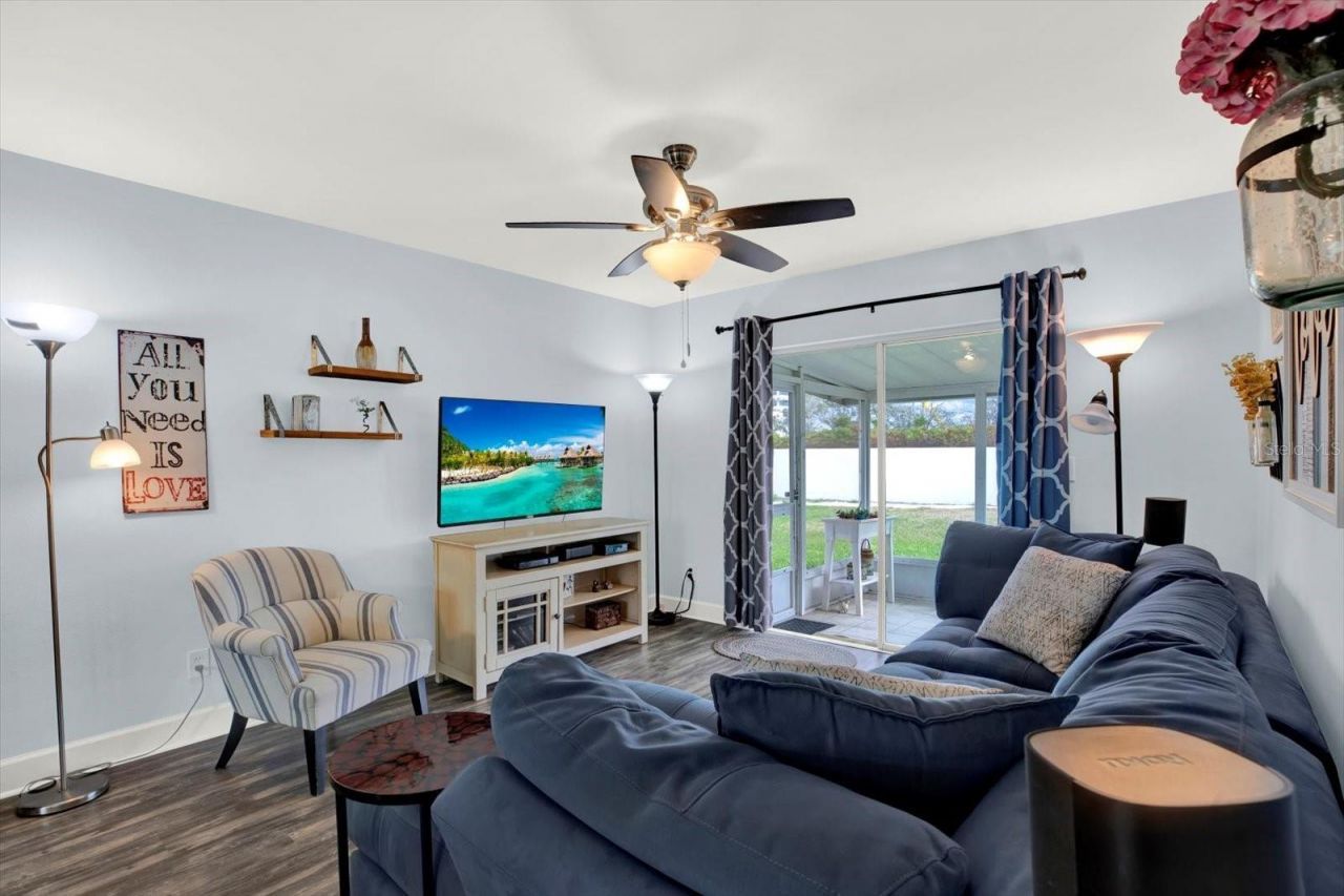 3344 37th Way S, Unit C1, Saint Petersburg, FL 33711 Photo