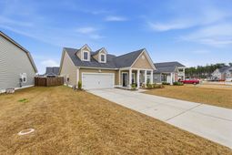 440 Richfield Way photo 4