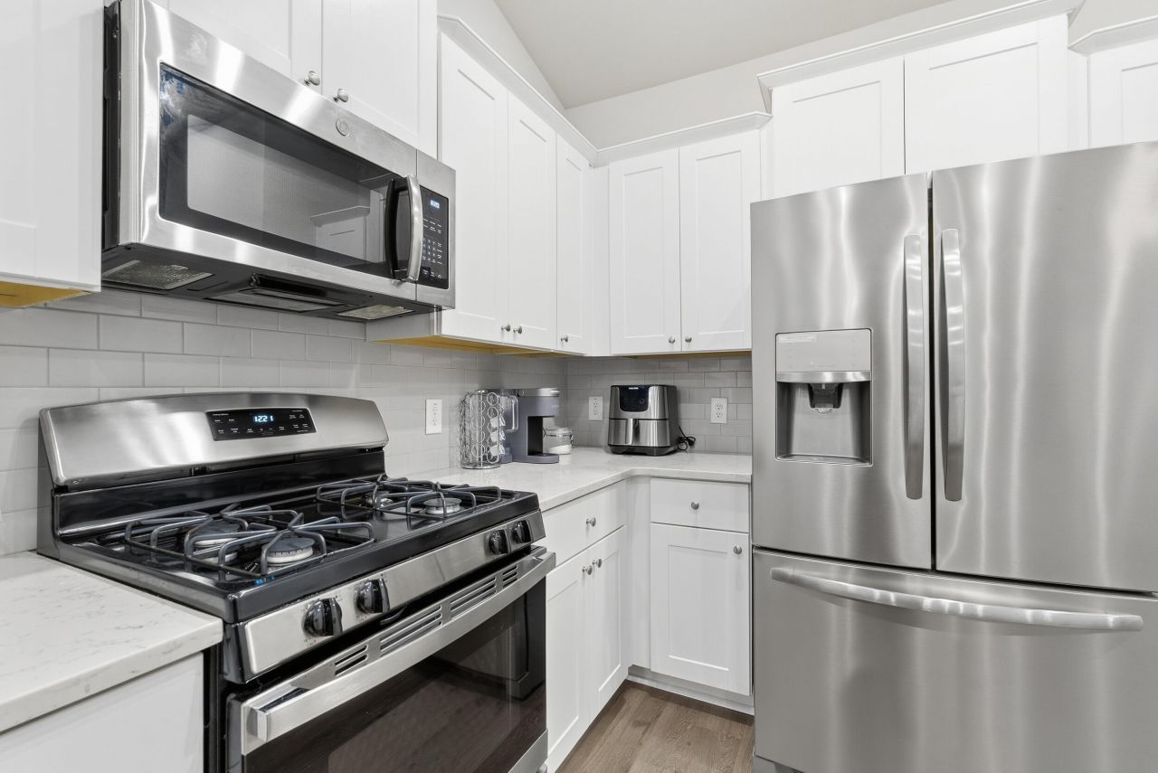 440 Richfield Way Photo 5