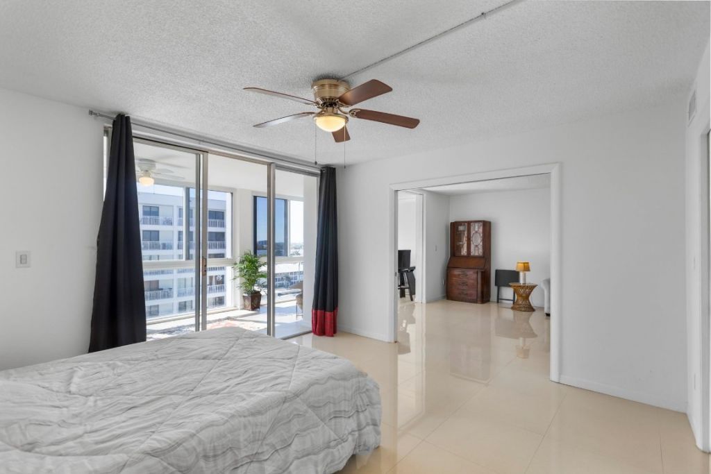 3100 NE 49th Street, Unit 1008, Fort Lauderdale, FL 33308 Photo