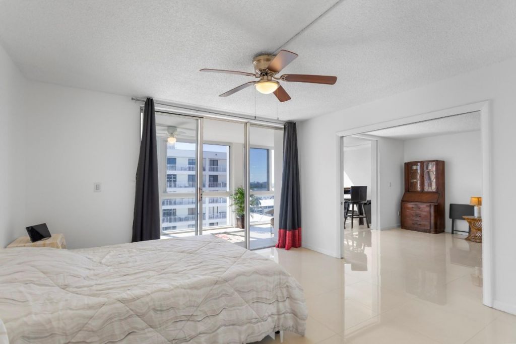 3100 NE 49th Street, Unit 1008, Fort Lauderdale, FL 33308 Photo