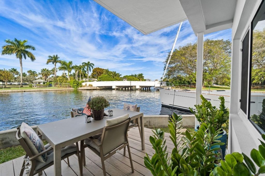 535 Hendricks Isle, Unit 109, Fort Lauderdale, FL 33301 Photo