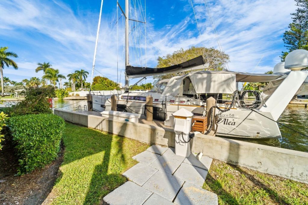 535 Hendricks Isle, Unit 109, Fort Lauderdale, FL 33301 Photo