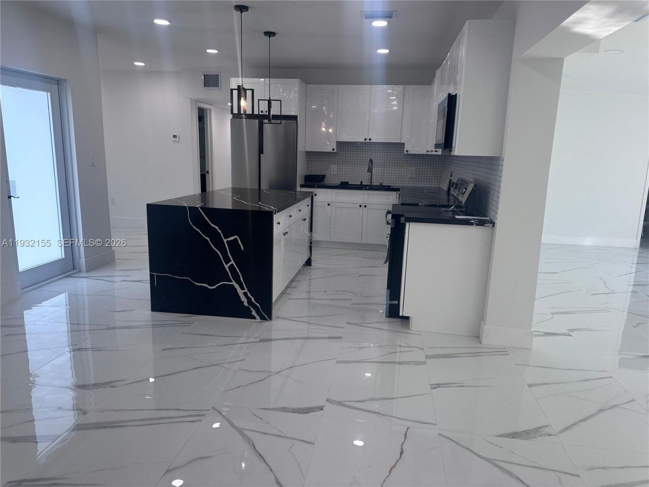 19800 NW Miami Ct, Miami Gardens, FL 33169 Photo