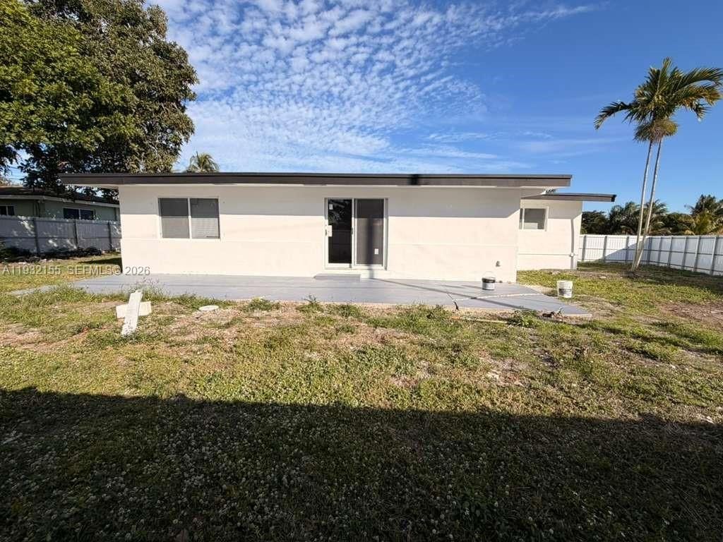 19800 NW Miami Ct, Miami Gardens, FL 33169 Photo