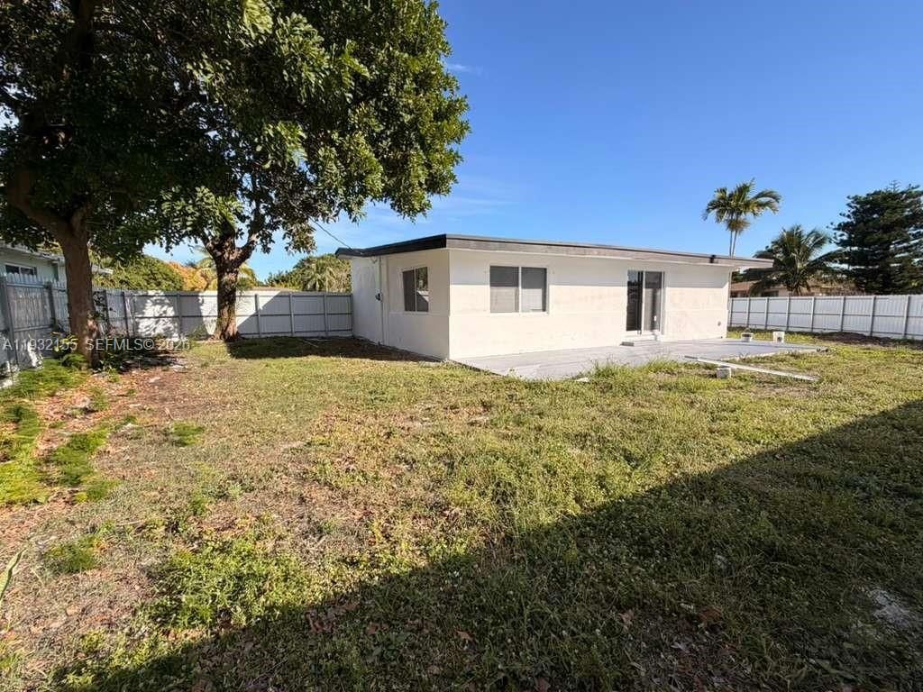 19800 NW Miami Ct, Miami Gardens, FL 33169 Photo