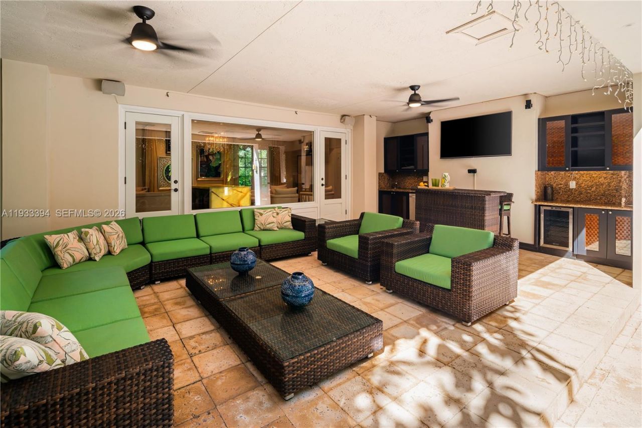 4871 SW 74th Ter, Miami, FL 33143 Photo