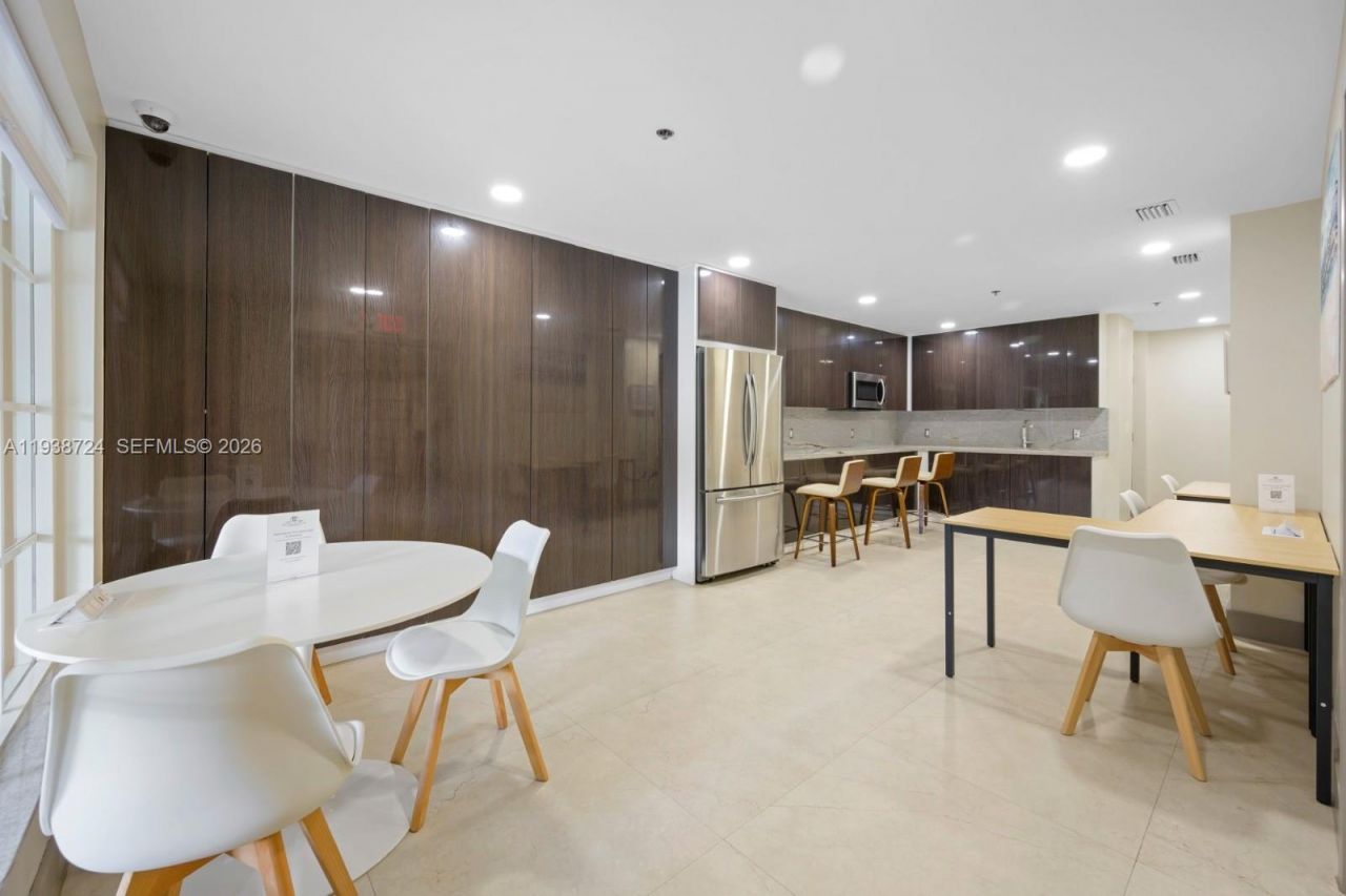 19877 E Country Club Dr, Unit 3101, Aventura, FL 33180 Photo