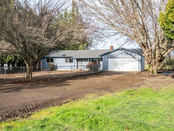 23900 Loganberry Ln, Sheridan, OR 97378