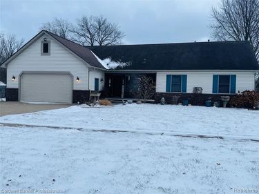 412 Rosette Street, Holly Vlg, MI 48442