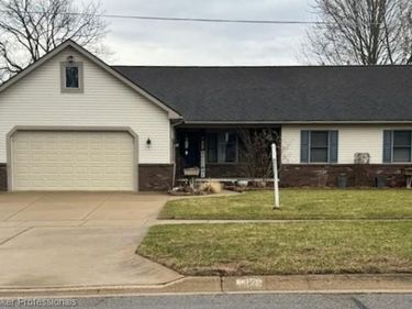 412 Rosette Street, Holly Vlg, MI 48442