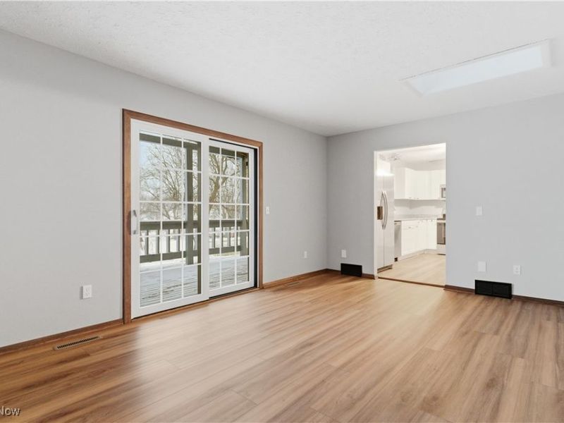 3212 Foxmoor Street NE, Hartville, OH 44632 Photo 13