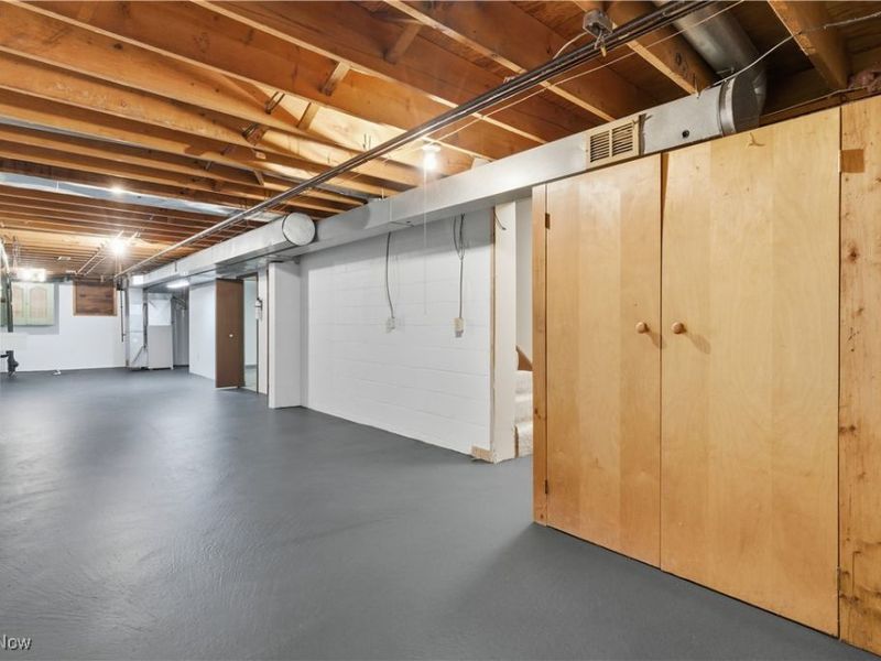 3212 Foxmoor Street NE, Hartville, OH 44632 Photo 28