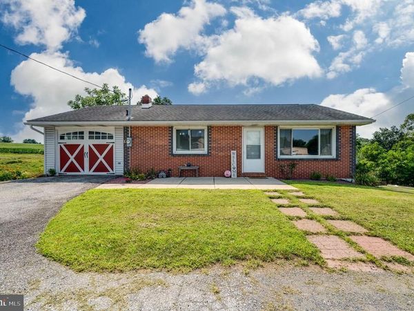 1144 BROWNSVILLE ROAD, WERNERSVILLE, PA 19565