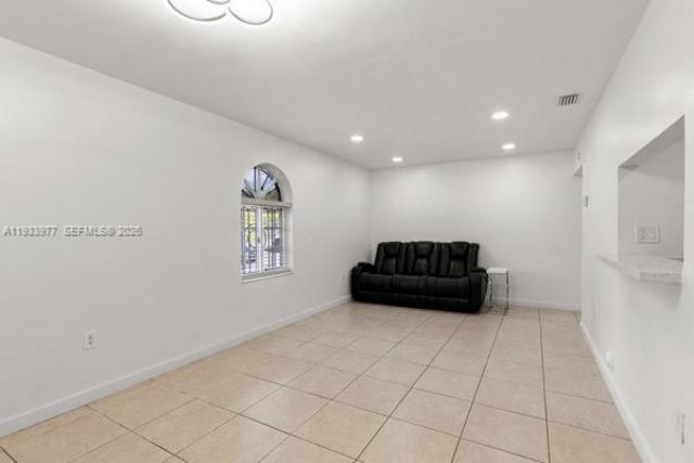 8851 NW 119th St, Unit 6101, Hialeah Gardens, FL 33018 Photo