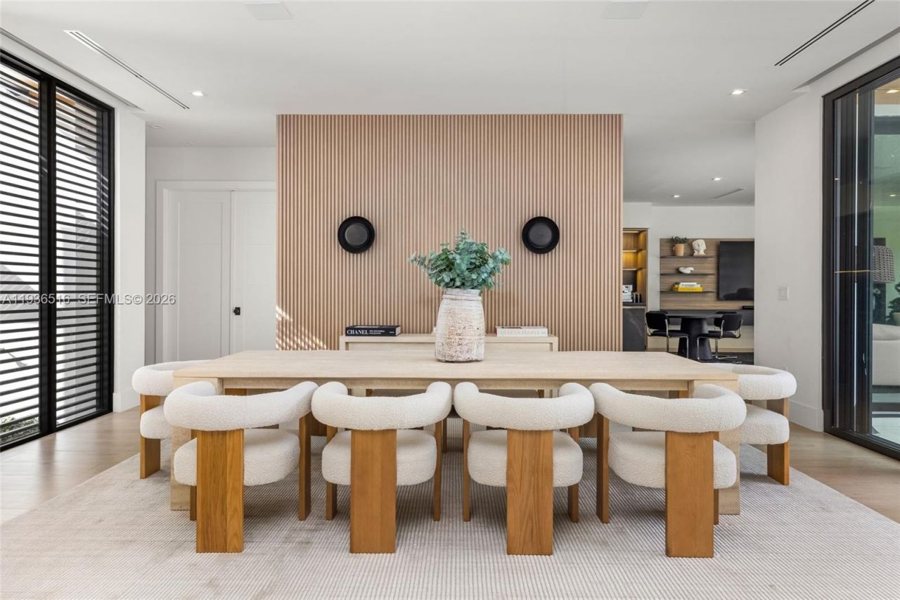 6003 SW 80th St, South Miami, FL 33143 Photo