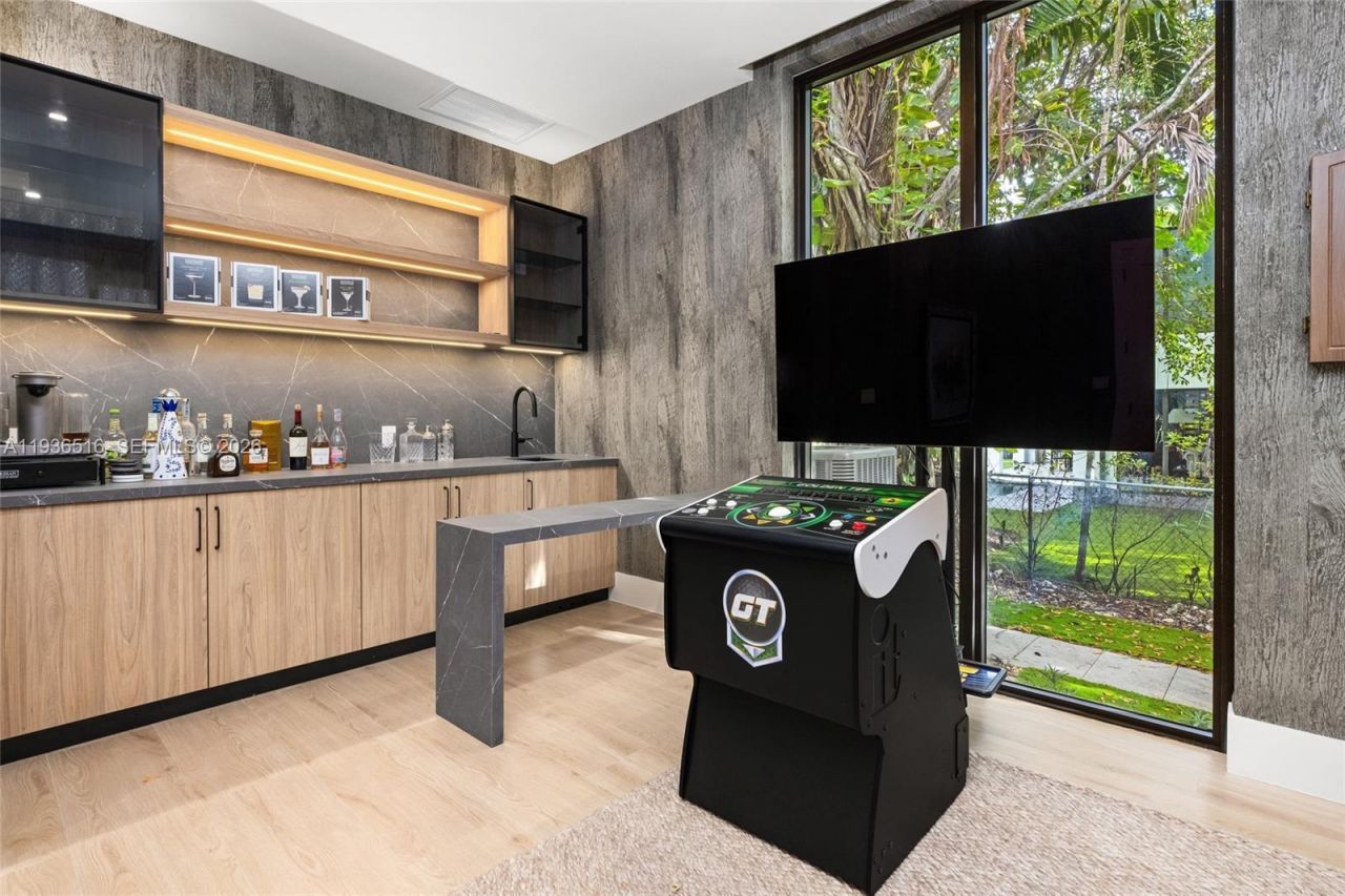 6003 SW 80th St, South Miami, FL 33143 Photo