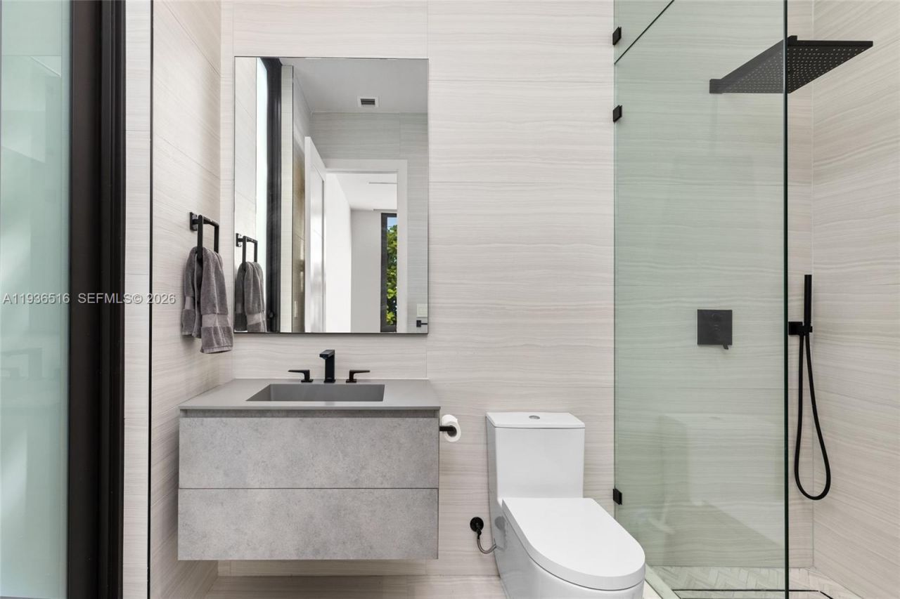 6003 SW 80th St, South Miami, FL 33143 Photo