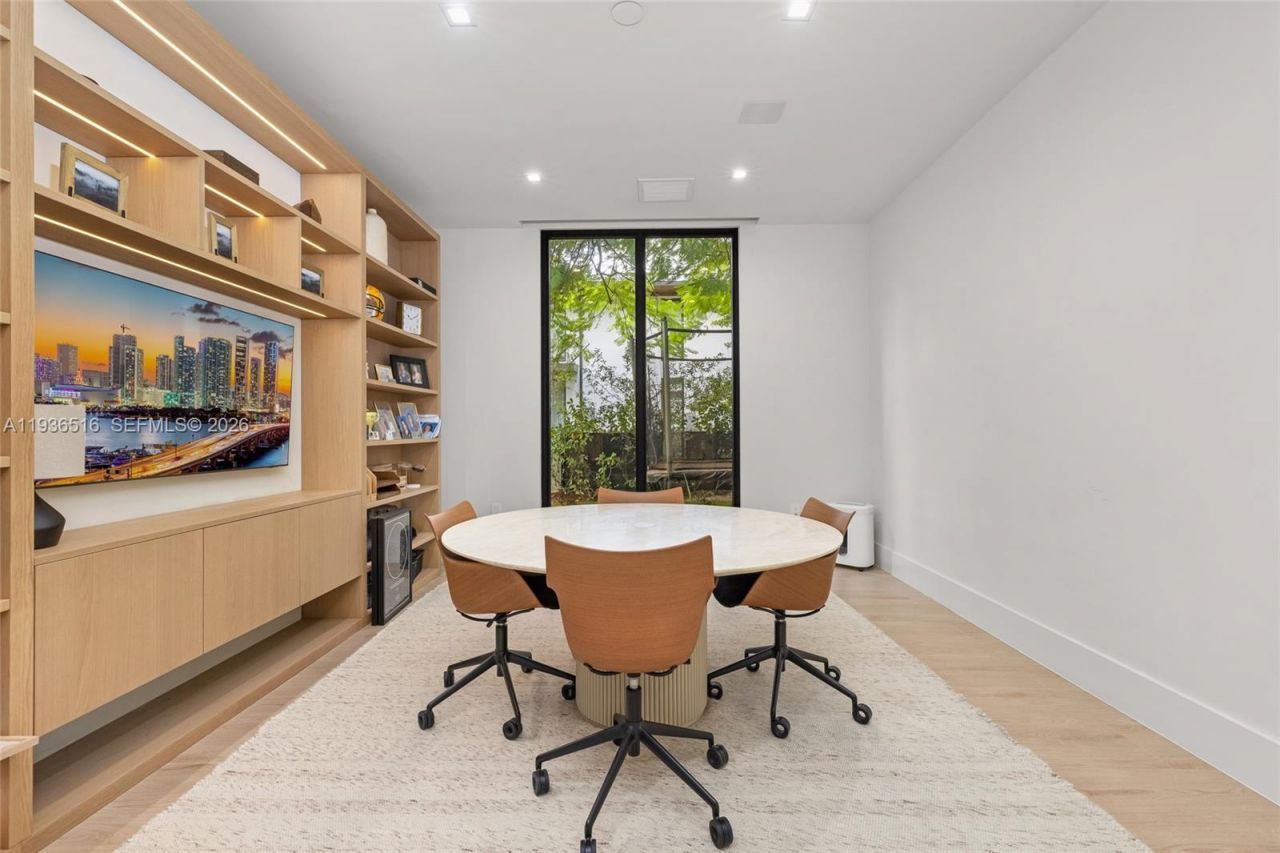 6003 SW 80th St, South Miami, FL 33143 Photo