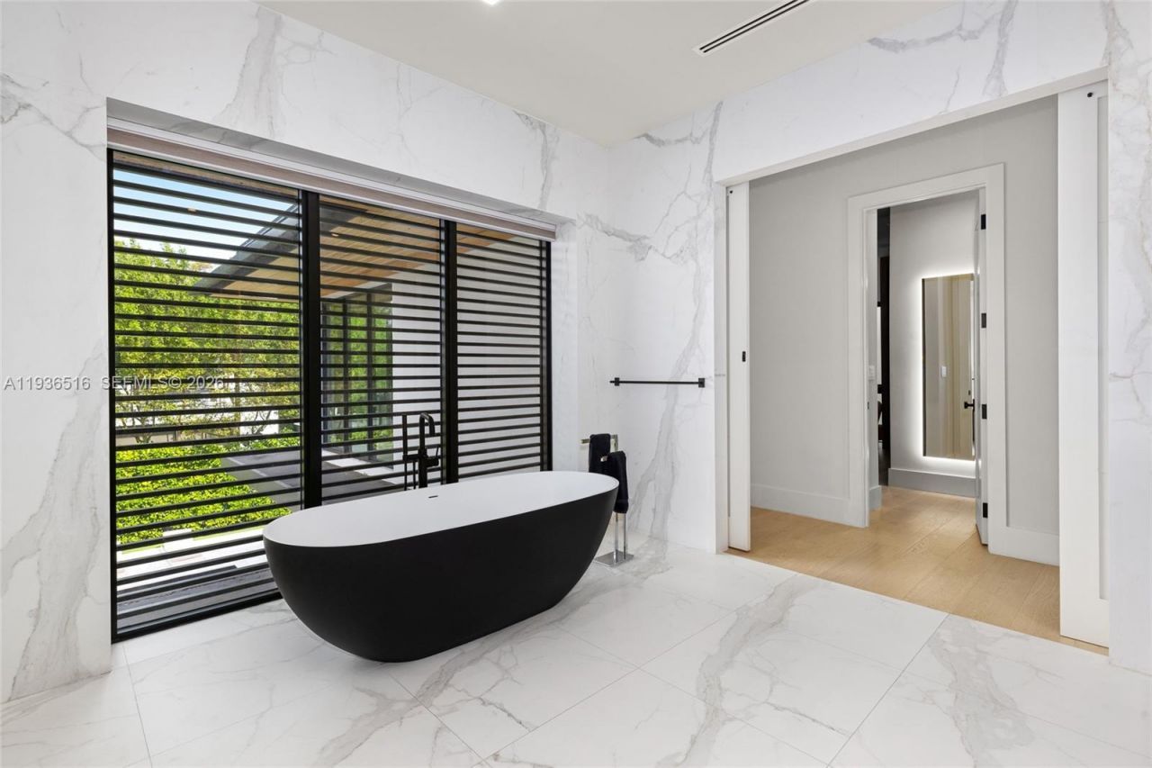 6003 SW 80th St, South Miami, FL 33143 Photo